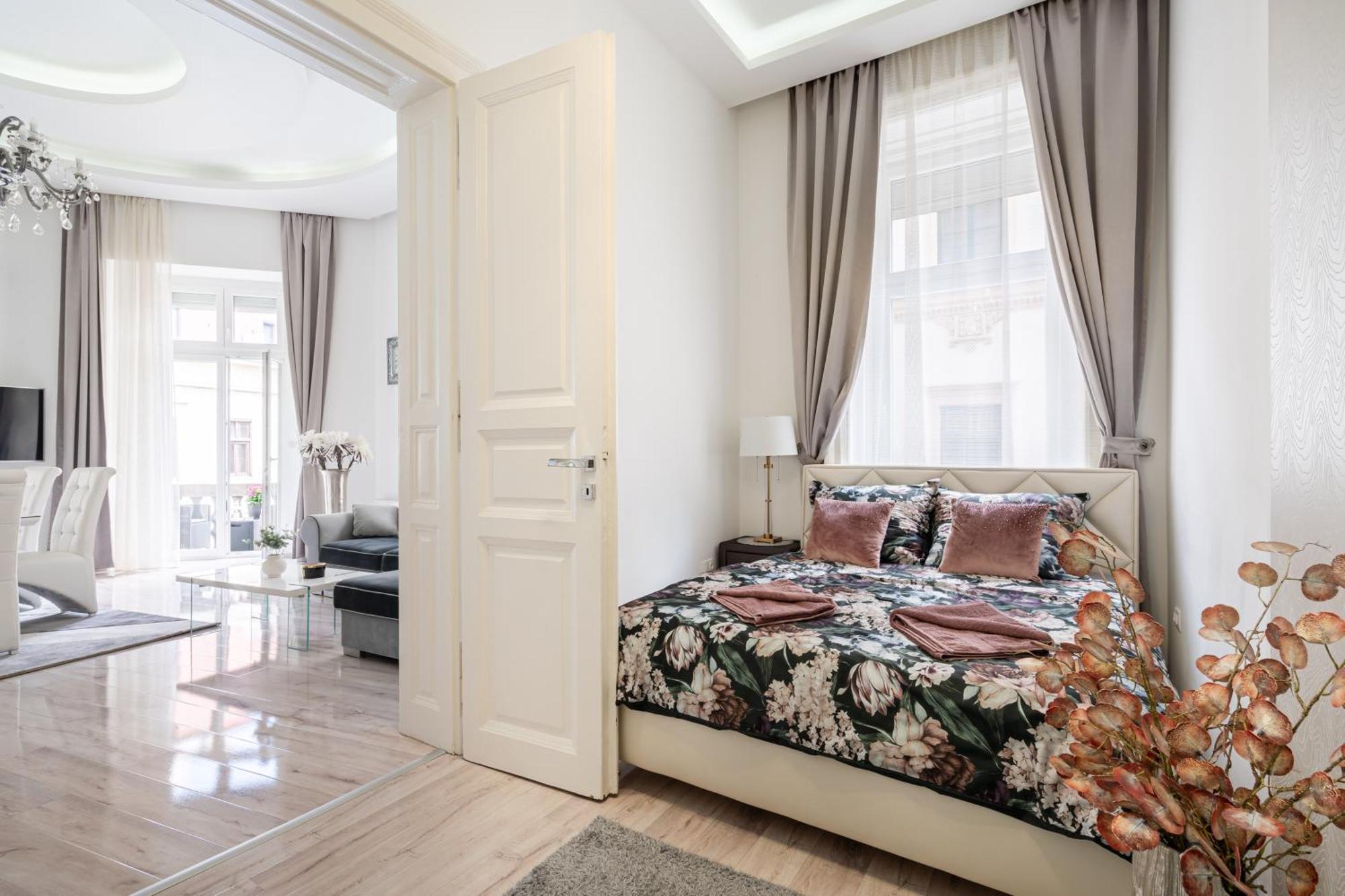 Kiraly 35 Luxury Apartment With Free Parking Budapest Exterior photo