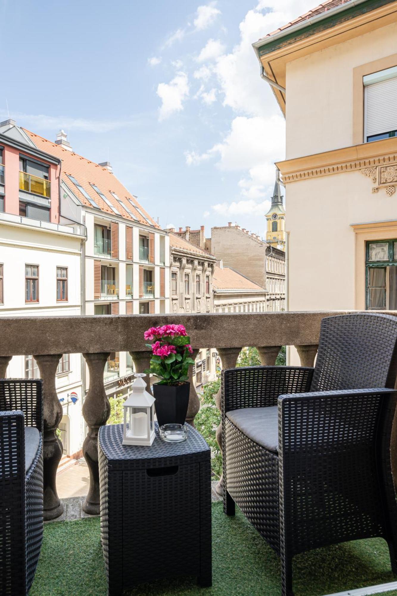 Kiraly 35 Luxury Apartment With Free Parking Budapest Exterior photo